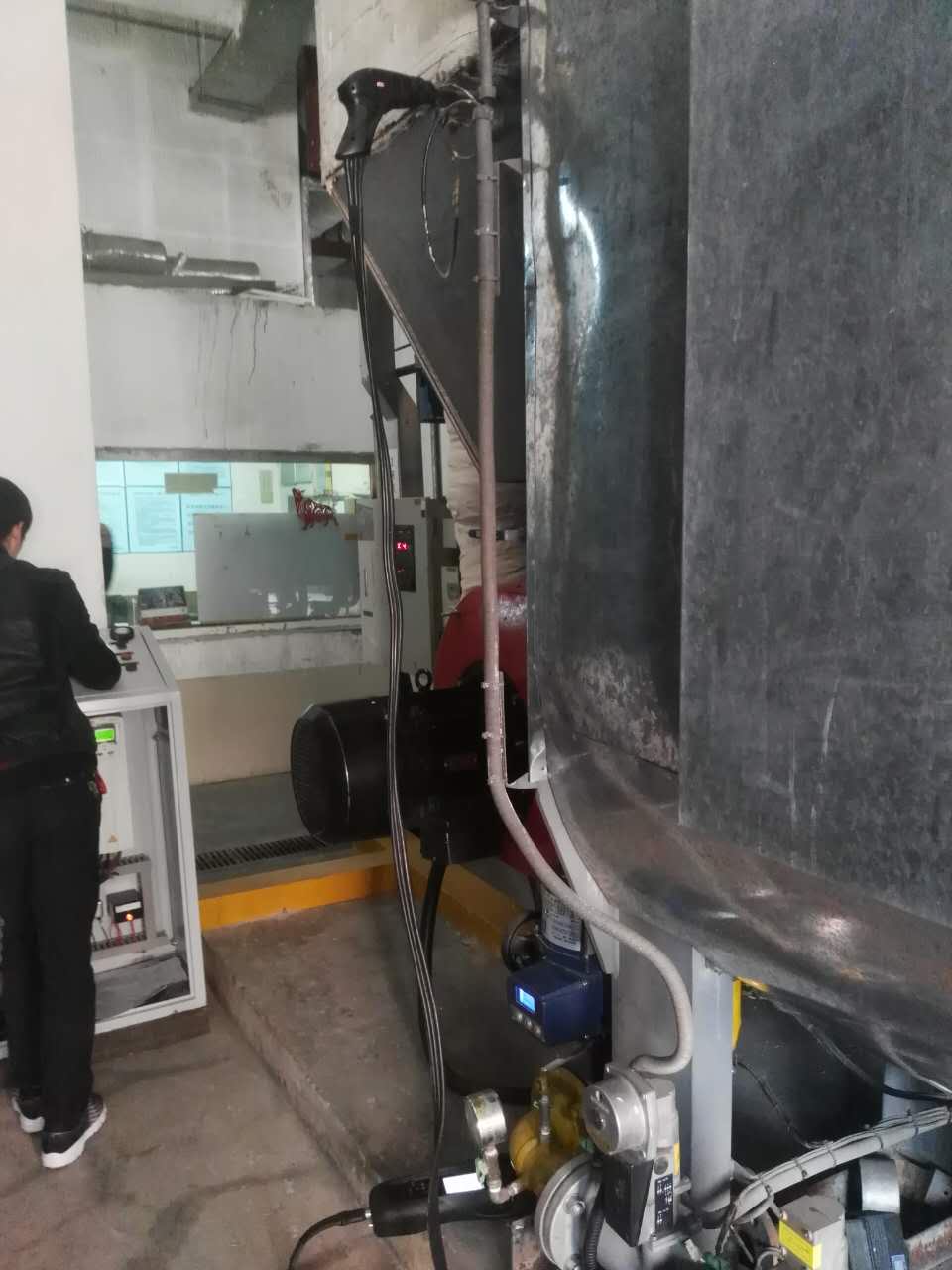 溴化鋰主機(jī)低氮改造