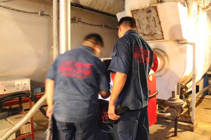 華澳中心直燃機(jī)房運(yùn)行托管